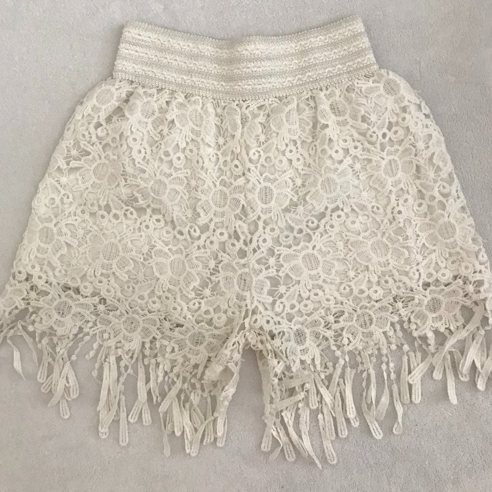Girls Size S/M (Age 7-8), Lace Shorts with Fringe, Off-White Color
